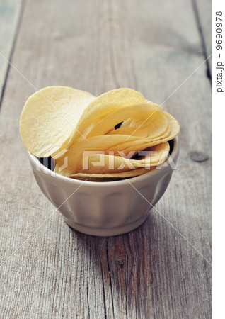 Potato chips 9690978