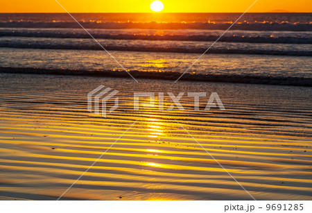 Sea sunset 9691285