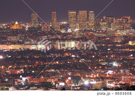 ロサンゼルスの夜景 9693608
