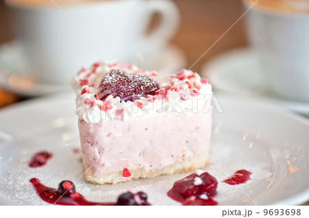 heart-shaped valentine cake heart-shaped valentine cake 9693698