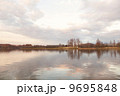 冬の水元公園の夕景 9695848