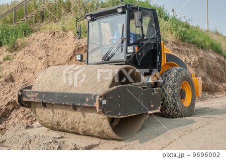 Road roller 9696002