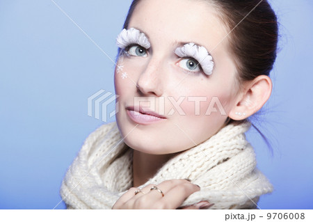 Beautiful winter young woman portrait with white eye-lashes Beautiful winter young woman portrait with white eye-lashes 9706008