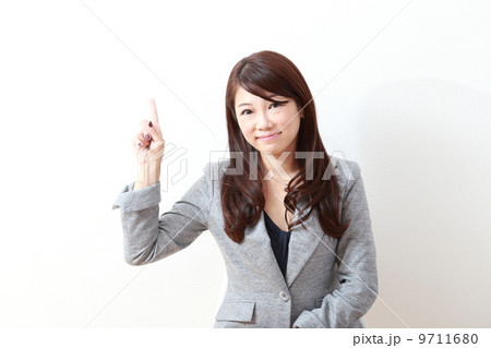 女性（ビジネス） 9711680