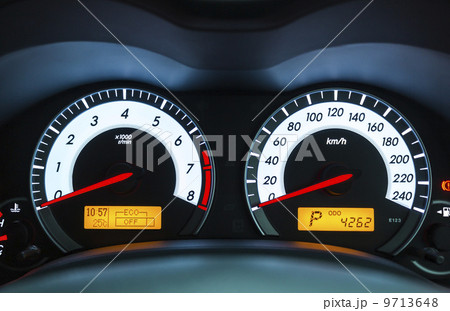 Car dashboard 9713648