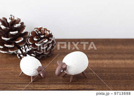 年賀状素材　横（フチなし） 9713698