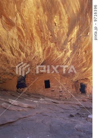 The House On fire ruins at Cedar Mesa, is a natural landmark, a cliff mesa rock formation with a spectacular natural pattern on the rock.  9716396