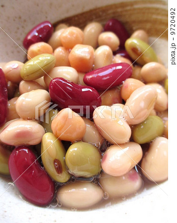 大豆、青大豆、ひよこ豆、赤インゲン豆の水煮 9720492