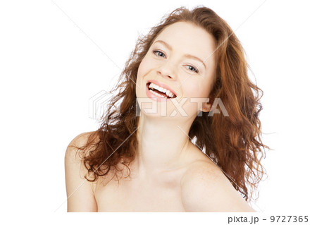 Face portrait of a beautiful topless model Face portrait of a beautiful topless model 9727365