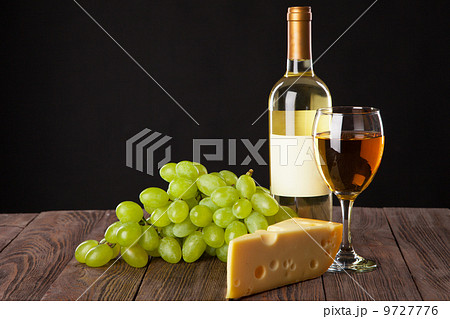 Wine and grapes Wine and grapes 9727776