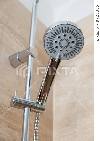Shower head close-up 9728305