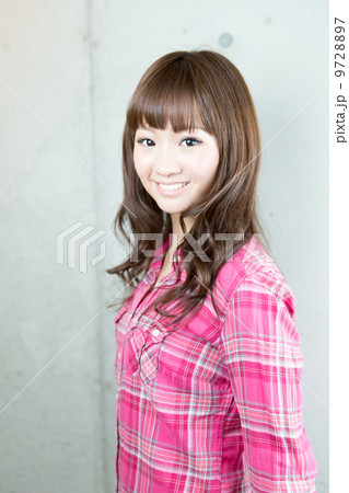 若い女性 9728897