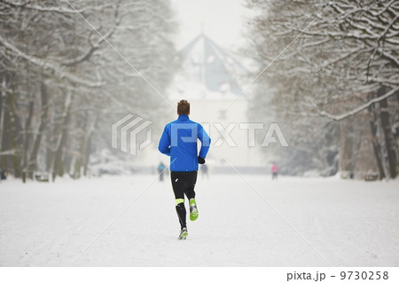 Winter jogging 9730258