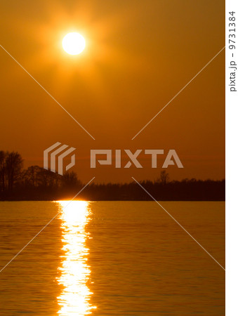 Orange sunset 9731384