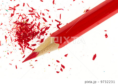 Red pencil and wood shavings Red pencil and wood shavings 9732231