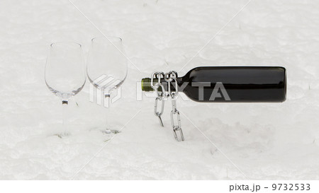 Bottle of red wine and wineglasses isolated 9732533