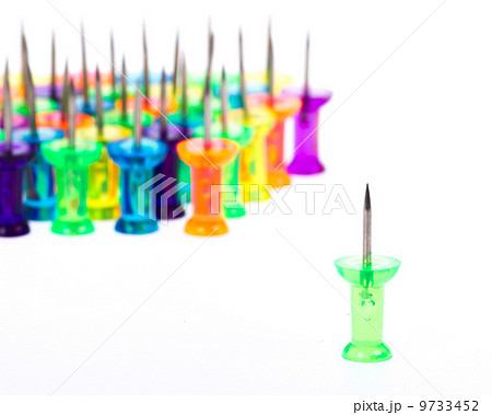 Set of colorful push pins Set of colorful push pins 9733452
