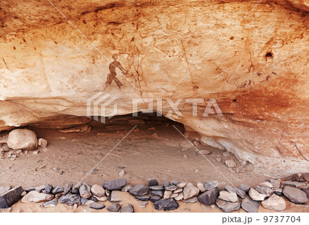 Rock paintings of Tassili N'Ajjer, Algeria 9737704