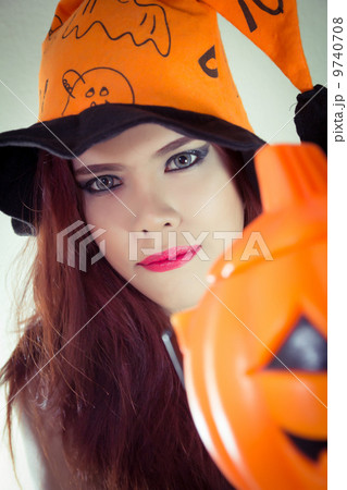 women in concept halloween 9740708