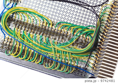手づくりマイコンの配線 9742481