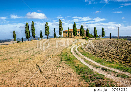 Tuscany House 9743252