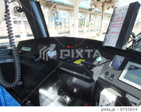 福井鉄道F1000形運転席 9745654