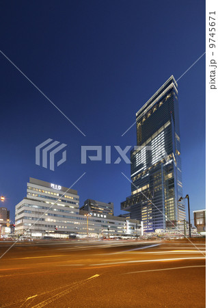 天王寺駅とハルカス 9745671