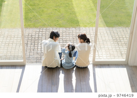 家族団欒 9746419