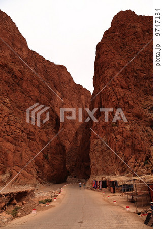 モロッコトドラ渓谷の風景 Todra Gorge, Morocco 9747134