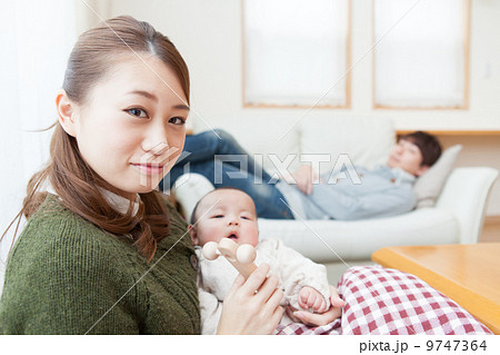 3 months old 3 months old 9747364