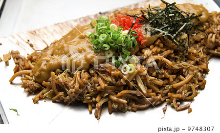 カレーそばめし 9748307