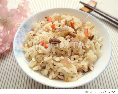 炊き込みごはん 9753792
