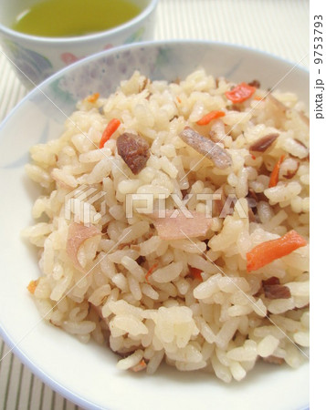 炊き込みごはん 9753793
