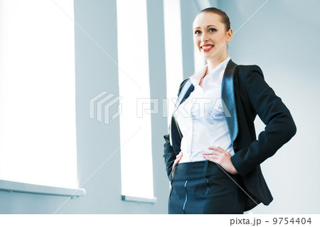 young modern business woman 9754404