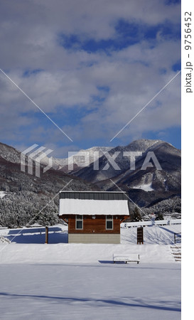 大雪の信州 9756452