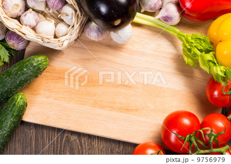 vegetables on the kitchen board 9756979
