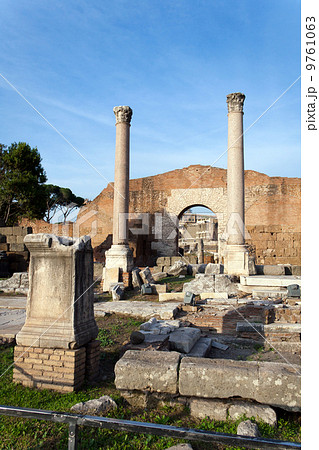 Roman Forum 9761063