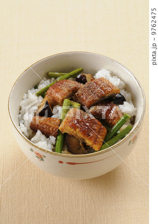 スタミナかば焼き丼 スタミナかば焼き丼 9762475