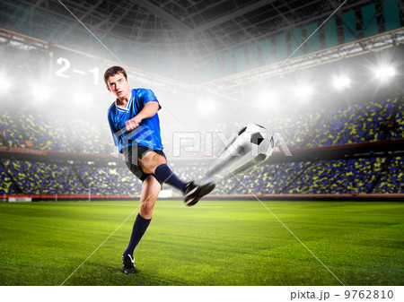 soccer player soccer player 9762810