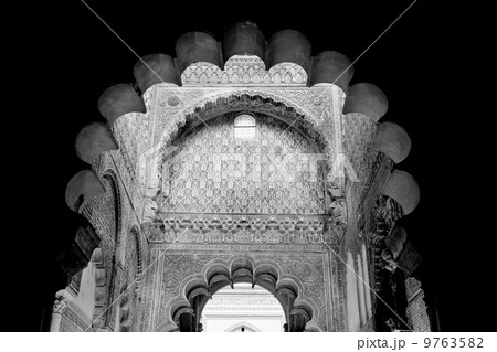 Mosque arch, Interior detail with beautiful decoration. Black an Mosque arch, Interior detail with beautiful decoration. Black an 9763582