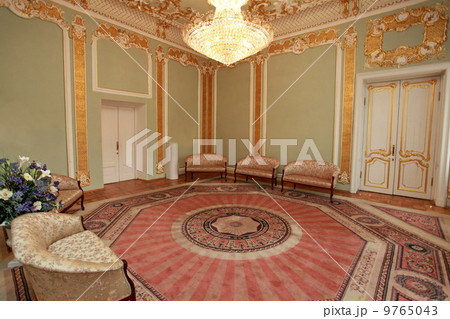 Palace interior 9765043