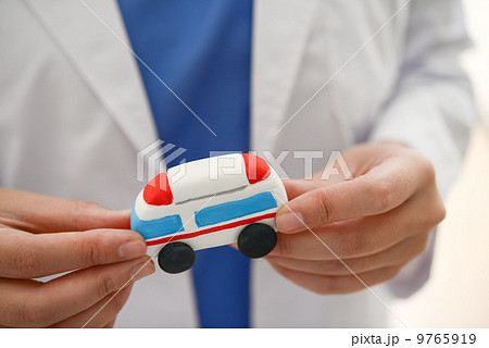 医者 救急車 医者 救急車 9765919