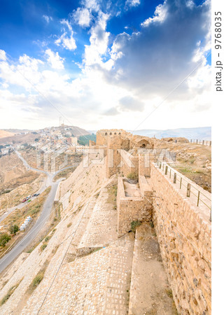 カラク城(ヨルダン、カラク) カラク城(ヨルダン、カラク) 9768035