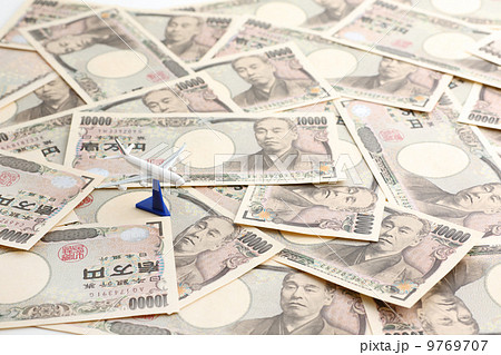お金と飛行機 お金と飛行機 9769707