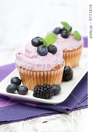 Blueberry cupcakes 9771619