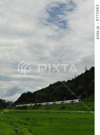 青空　田んぼ　鉄道 9772663