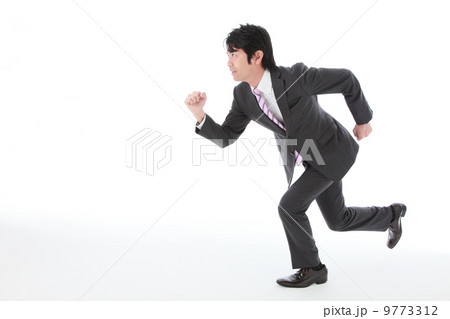 ビジネスマン　走る　景気上昇　イメージ 9773312