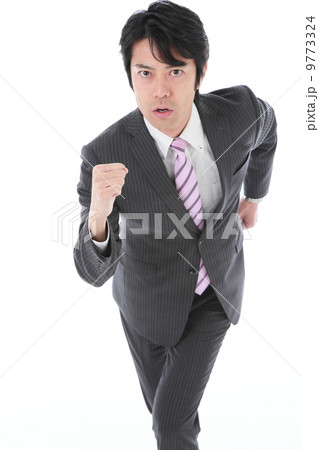 ビジネスマン　走る　景気上昇　イメージ 9773324