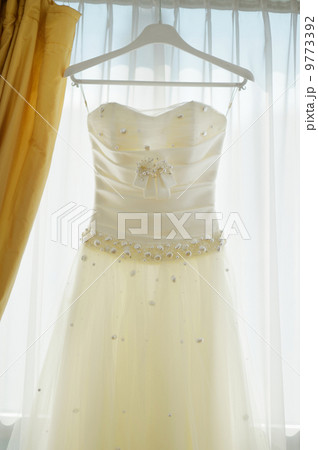Beautiful wedding dress 9773392
