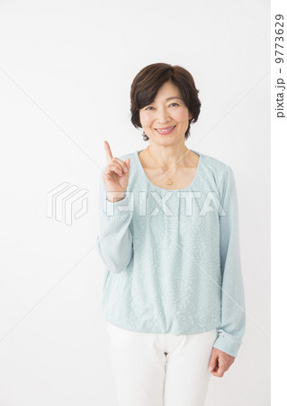 ５０代女性　　 9773629